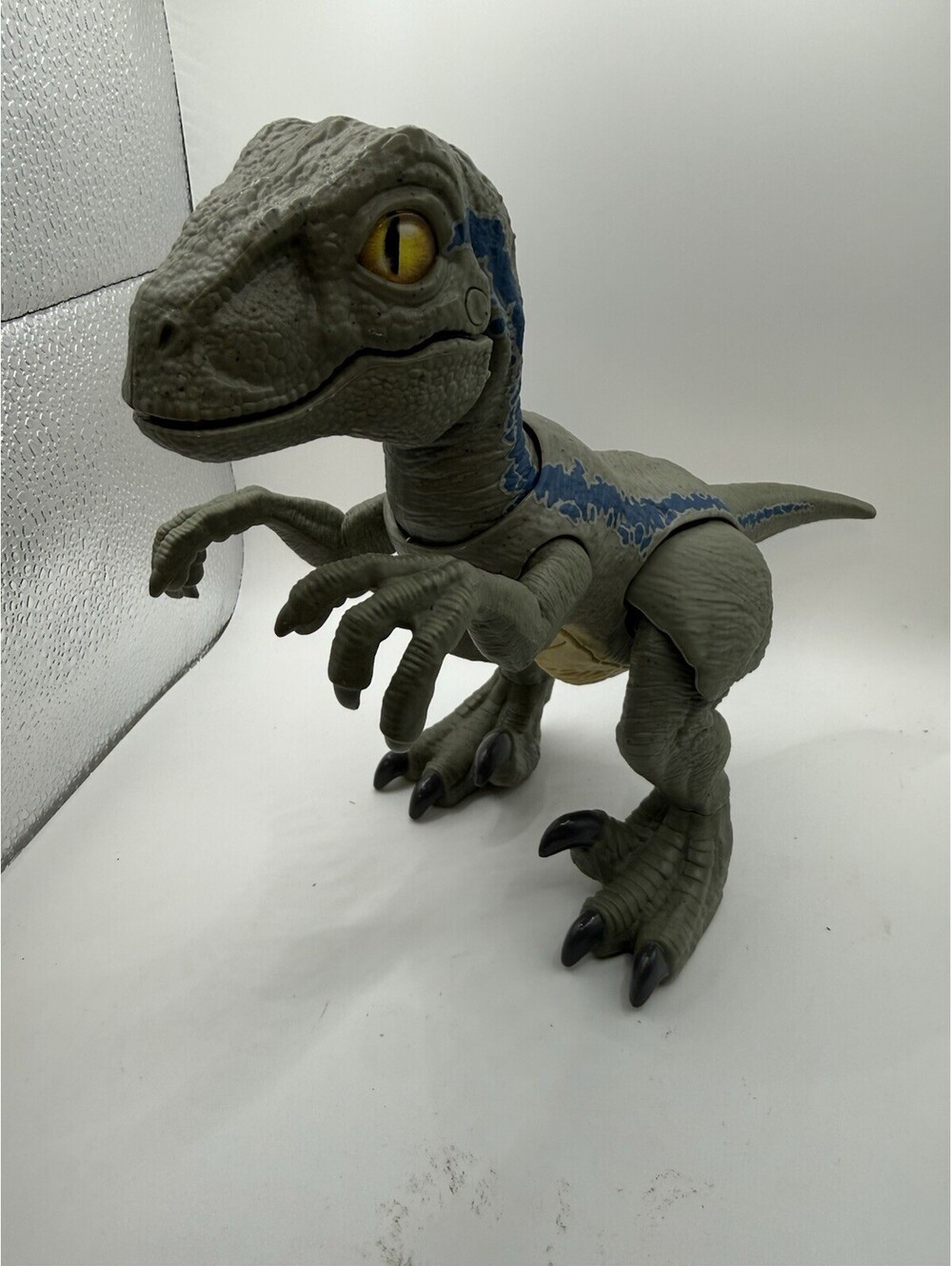 Jurassic World Action Figure Primal Pal Blue Velociraptor Dinosaur Working Sound